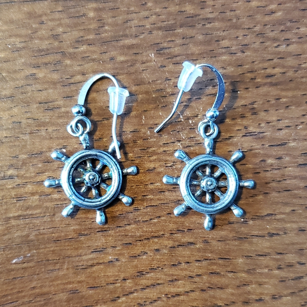 ⭐️2/$20⭐️ Steering Wheel Earrings
